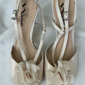 Touch of Nina Women's Ivory Heels with Floral Detail